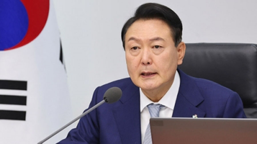 South Korean President's approval inches up to 37.6%