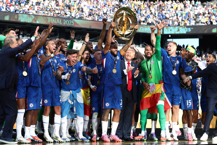 Cole Palmer shines as Chelsea crush PSG to win FIFA Club World Cup