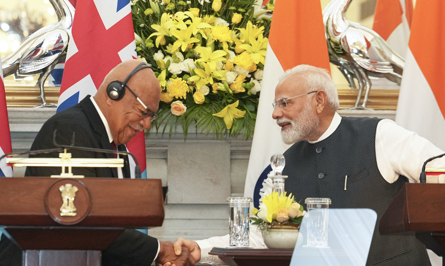 India, Fiji decide to boost defence ties