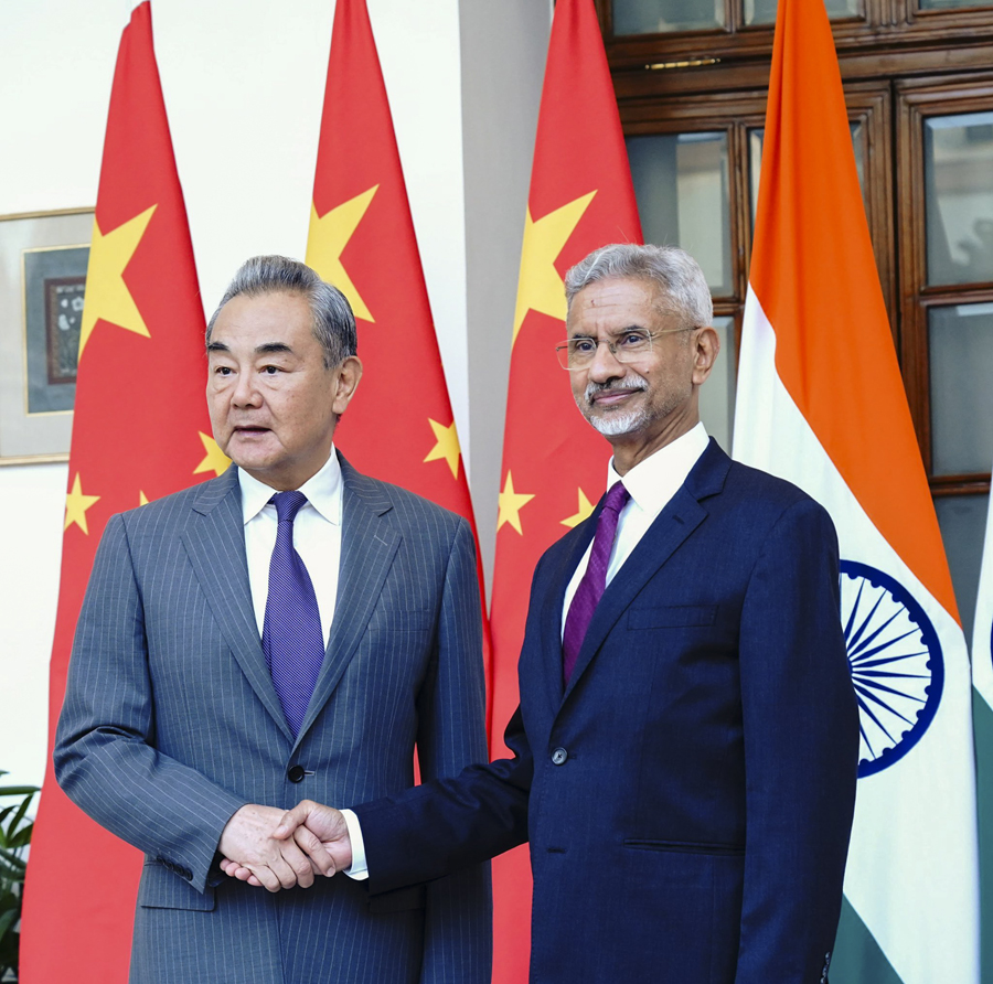 Essential that de-escalation process along LAC move forward: EAM Jaishankar to Wang Yi
