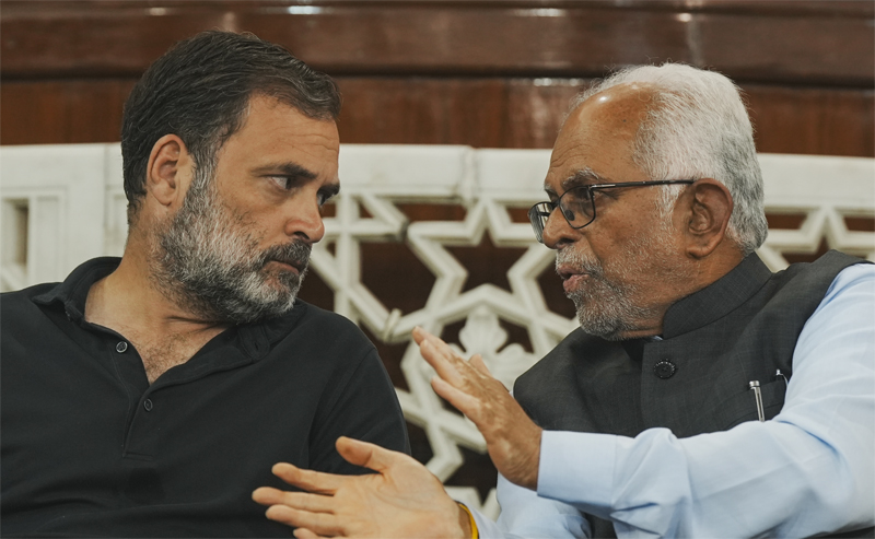 'Towering figure in Indian jurisprudence': Kharge introduces VP candidate B Sudershan Reddy 