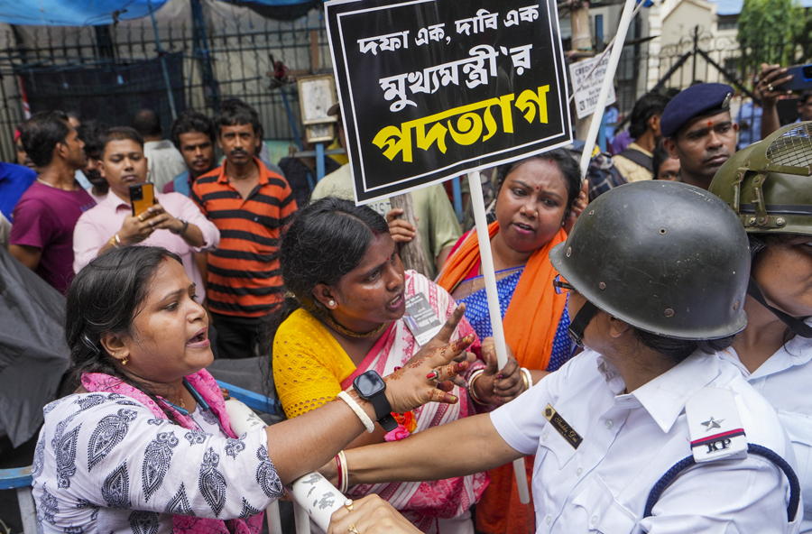 RG Kar crime anniversary: Violence and ‘police excesses’ sully justice march to Nabanna