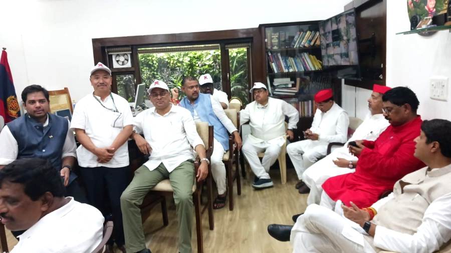  Supongmeren Jamir joins INDIA bloc protest against SIR exercise