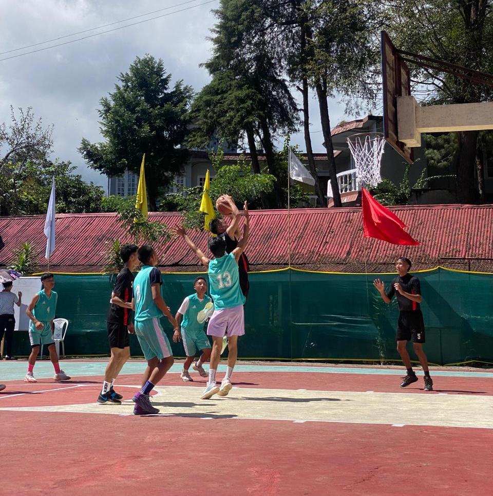 BASKETBALL