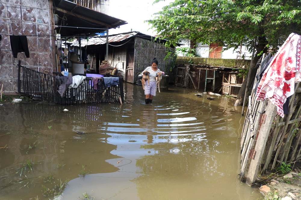 Heavy rain floods Dimapur colonies, major rivers cross danger mark