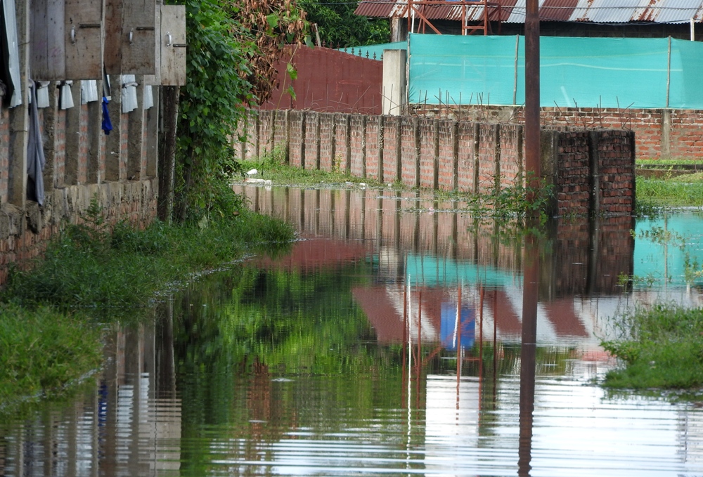 Heavy rain floods Dimapur colonies, major rivers cross danger mark