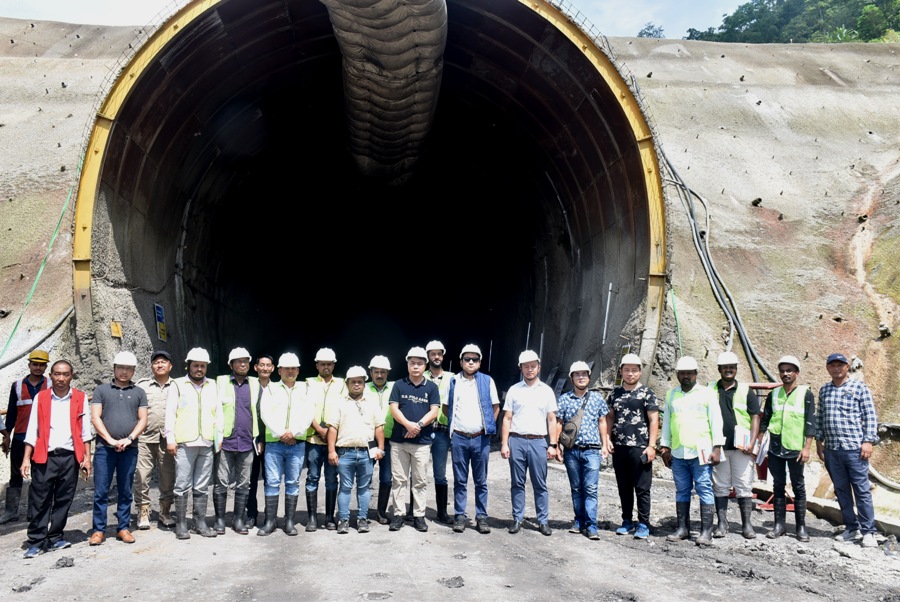 Joint team inspects BG railway line project at Mengujuma village