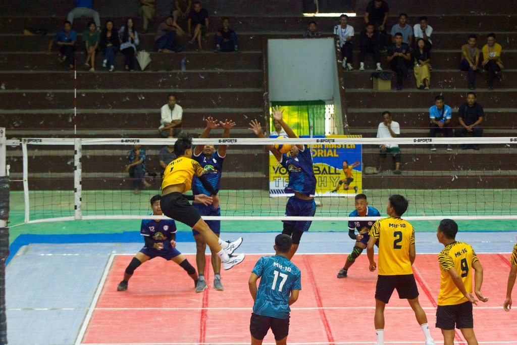VOLLEYBALL