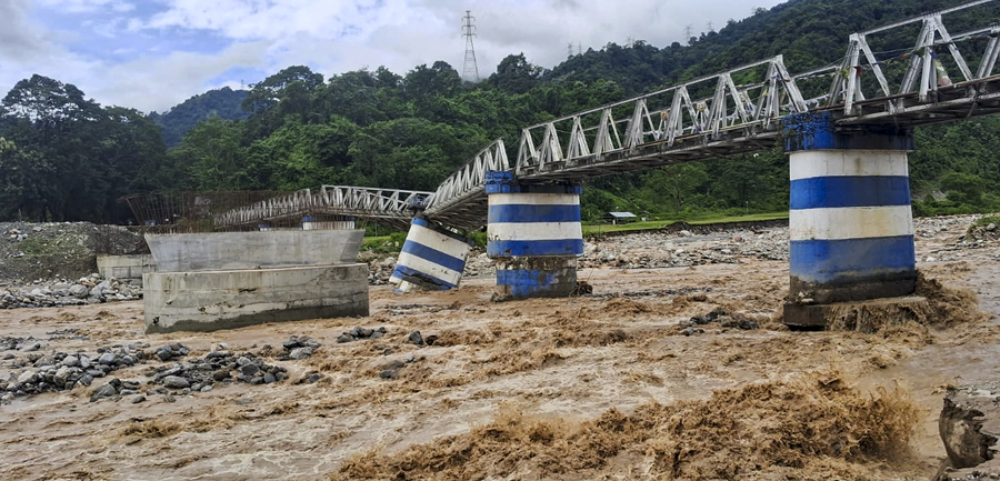 20 dead as heavy rain triggers massive landslides in Darjeeling hills; Mamata to visit area on Oct 6