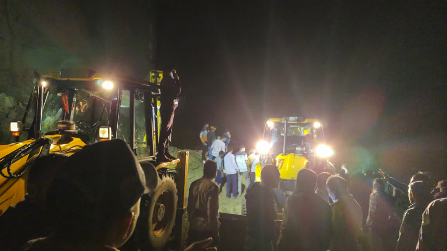 18 killed as landslide hits bus in Himachal's Bilaspur; rescue operation on