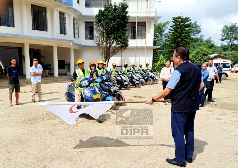 Two-wheeler taxi service launched in Peren
