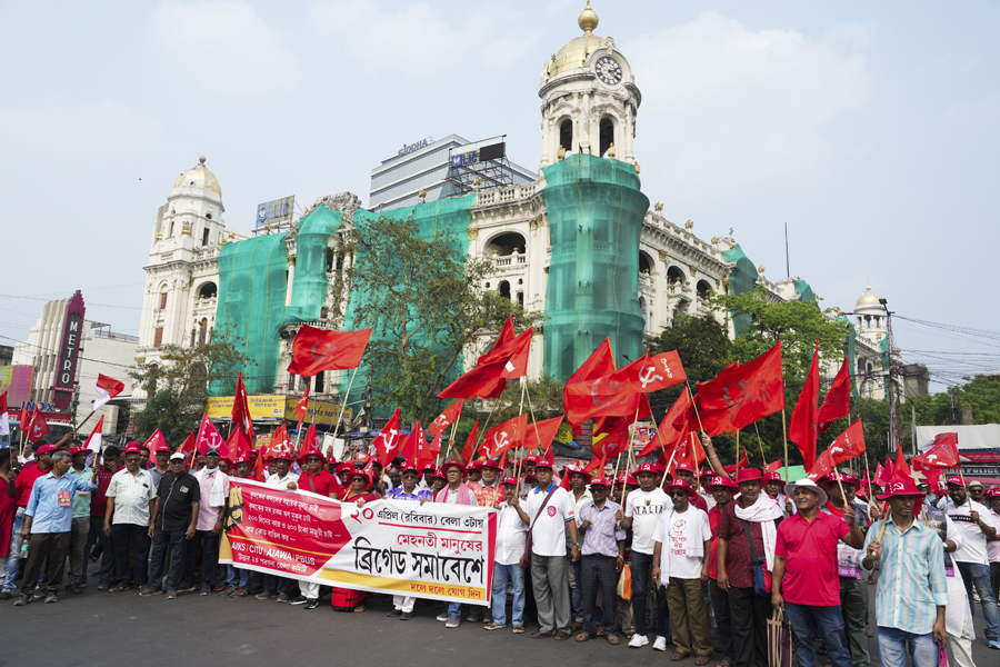CPI(M) demands judicial probe into Murshidabad riots, says violence 'scripted for political gains'