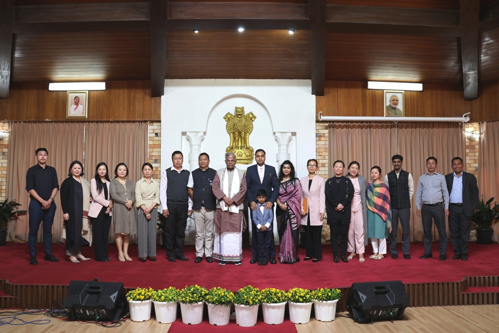 Raj Bhavan bids farewell to Commissioner and Secretary Soundararajan